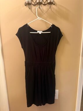 Loft Black Cap-Sleeve Scoop Neck Dress with pockets